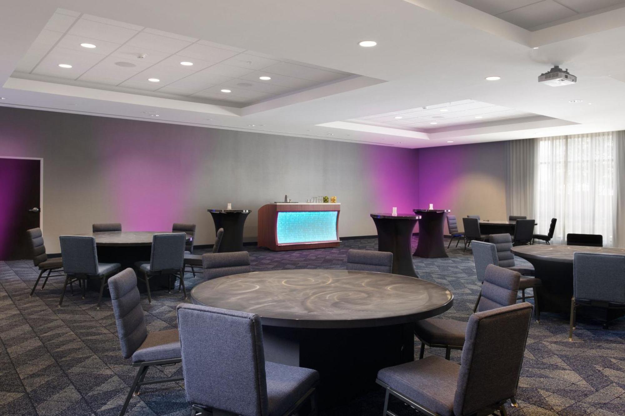 Courtyard By Marriott Lubbock Downtown/University Area Exterior foto