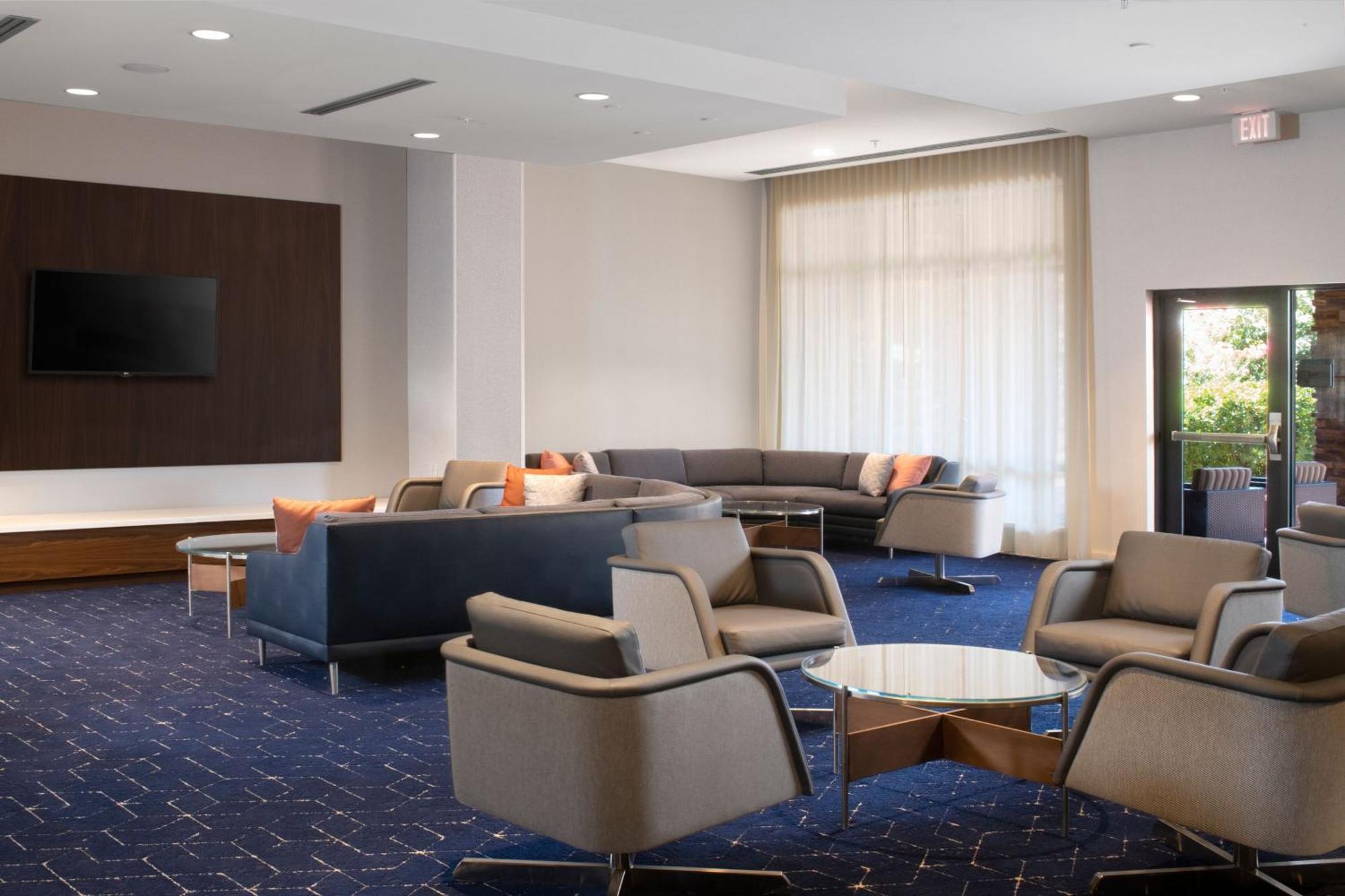 Courtyard By Marriott Lubbock Downtown/University Area Exterior foto