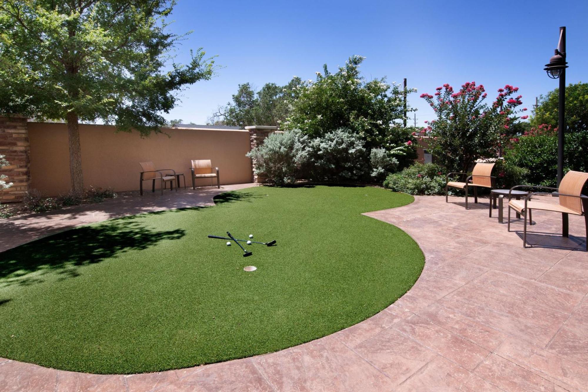 Courtyard By Marriott Lubbock Downtown/University Area Exterior foto