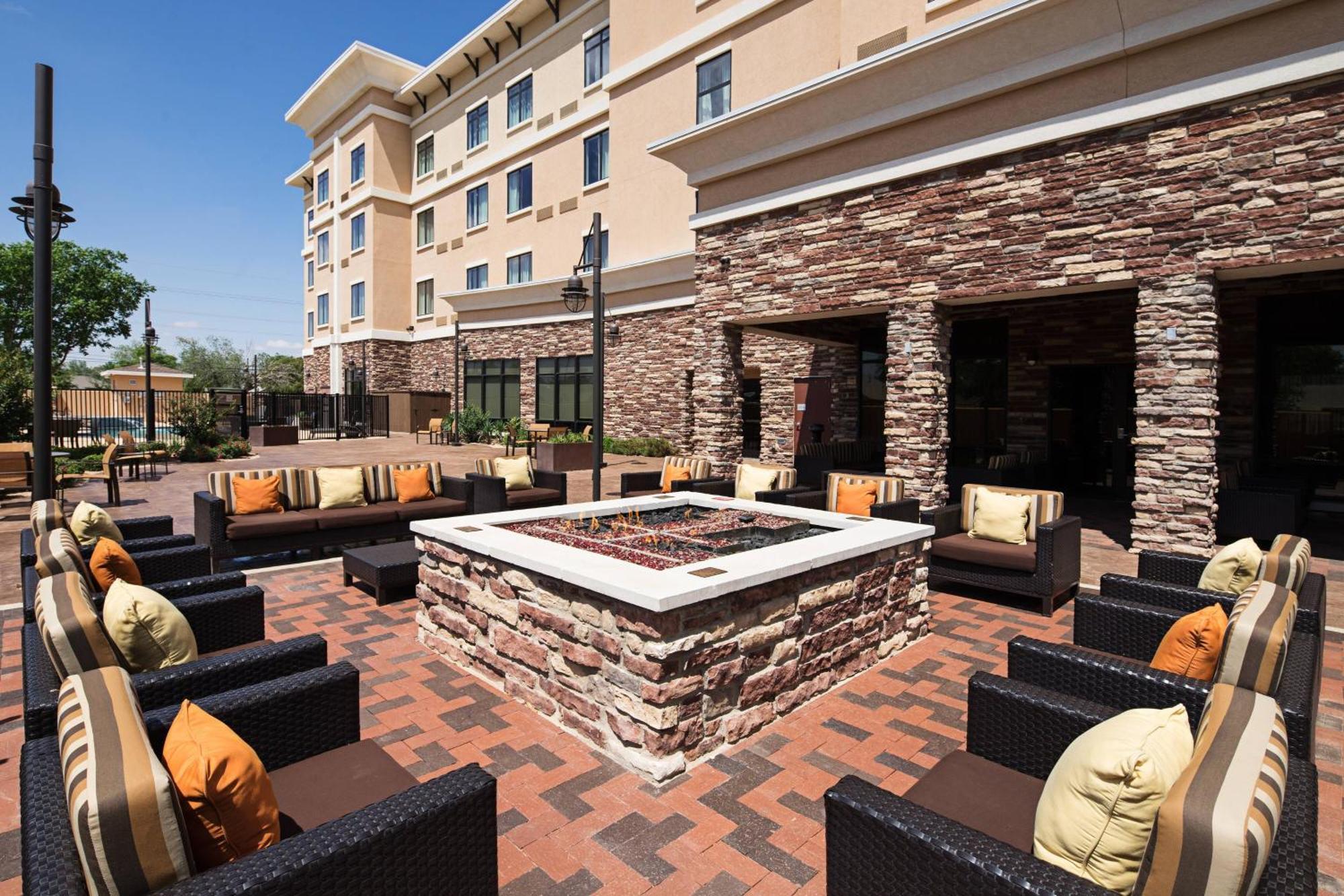 Courtyard By Marriott Lubbock Downtown/University Area Exterior foto